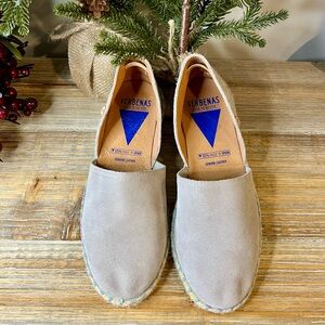 Verbenas Suede Carmen Espadrilles in Gray, Women’s Size 7.5/8 
New Low Price!